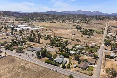 View/Area - 842 Hanson Ln, Ramona, CA 92065 photo 21 of 24