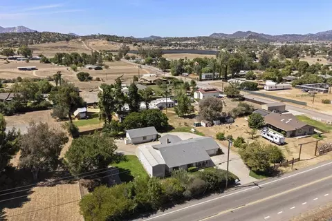 View/Area - 842 Hanson Ln, Ramona, CA 92065 photo 10 of 24