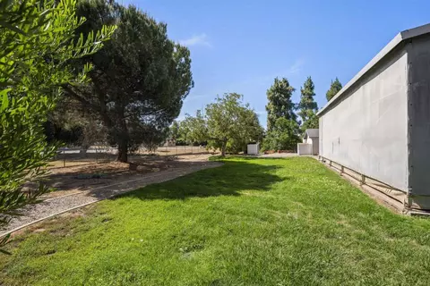 Exterior - 842 Hanson Ln, Ramona, CA 92065 photo 8 of 11