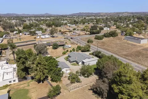 View/Area - 842 Hanson Ln, Ramona, CA 92065 photo 13 of 24