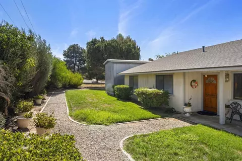 Exterior - 842 Hanson Ln, Ramona, CA 92065 photo 6 of 11