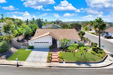 View/Area - 7701 Garboso Pl, Carlsbad, CA 92009 photo 2 of 8