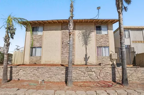 4261 49th St #3, San Diego, CA 92115
