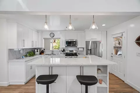 1720 Weaver St, San Diego, CA 92114