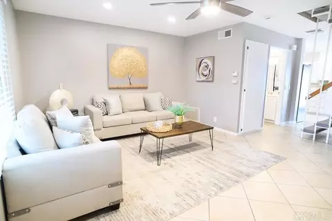 Living - 9007 Fanita Rancho Rd, Santee, CA 92071 photo 3 of 8