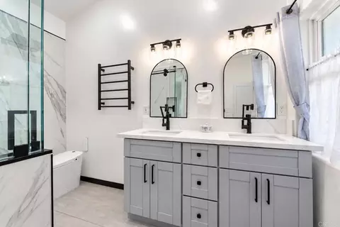Bath - 9508 Cypress St, Lakeside, CA 92040 photo 3 of 3