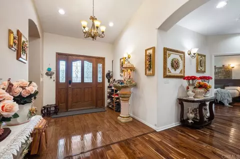 Entry Way - 9508 Cypress St, Lakeside, CA 92040 photo 4 of 6