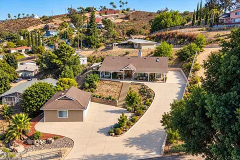 View/Area - 9508 Cypress St, Lakeside, CA 92040 photo 9 of 9