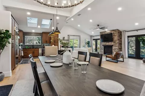 Dining - 1326 Farmer Rd, Julian, CA 92036 photo 1 of 3
