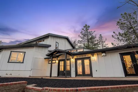 Exterior - 1326 Farmer Rd, Julian, CA 92036 photo 5 of 14