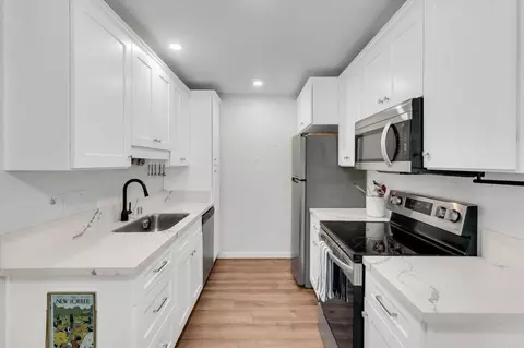 Kitchen - 8150 Lemon Ave #130, La Mesa, CA 91941 photo 3 of 4