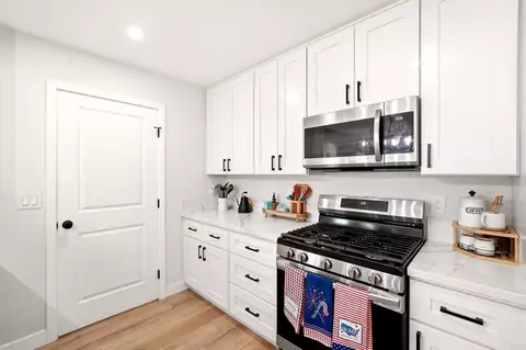 Kitchen - 558 11th St, Imperial Beach, CA 91932 photo 3 of 5