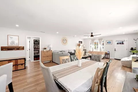 Dining - 558 11th St, Imperial Beach, CA 91932 photo 1 of 2