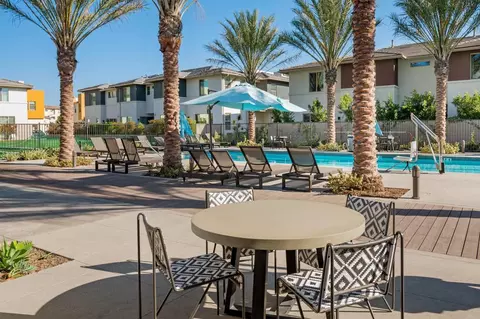 2022 Quartet Loop UNIT 2, Chula Vista, CA 91915 photo 3