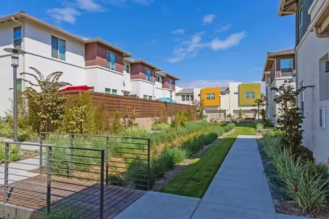 2022 Quartet Loop UNIT 2, Chula Vista, CA 91915 photo 8