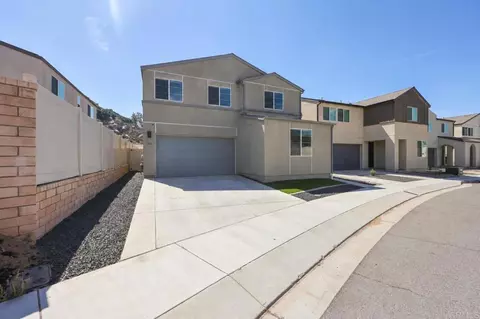 Exterior - 253 Paddock Ln, Fallbrook, CA 92028 photo 2 of 5