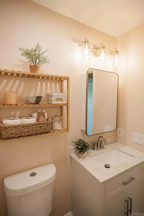 Bath - 3035 Chipwood Ct, Spring Valley, CA 91978 photo 3 of 3