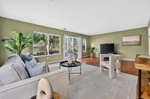 Living - 10441 Lake Breeze Dr, Spring Valley, CA 91977 photo 9 of 9