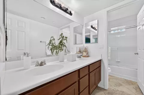 Bath - 10441 Lake Breeze Dr, Spring Valley, CA 91977 photo 3 of 6