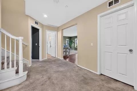 Entry Way - 10441 Lake Breeze Dr, Spring Valley, CA 91977 photo 4 of 7