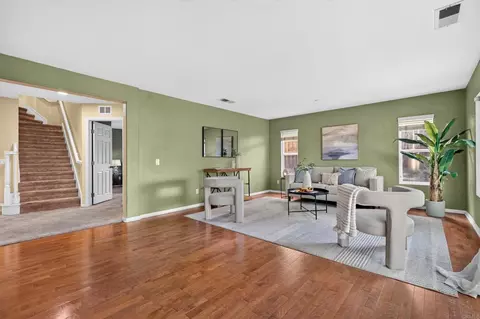 Living - 10441 Lake Breeze Dr, Spring Valley, CA 91977 photo 4 of 9