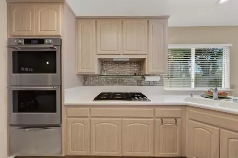 Kitchen - 5179 Via Mindanao, Oceanside, CA 92057 photo 3 of 5