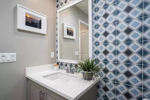 Bath - 8680 Tobago Ln, Santee, CA 92071 photo 5 of 7