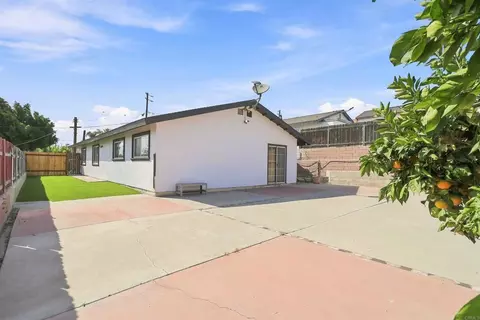 Exterior - 1009 Paraiso Ave, Spring Valley, CA 91977 photo 7 of 12
