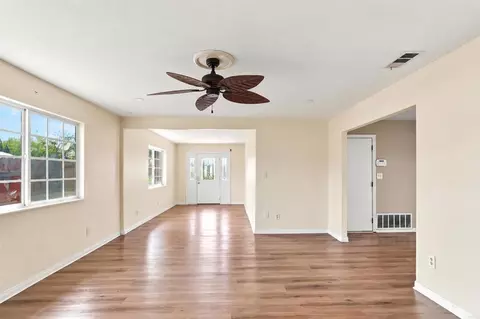 Living - 1009 Paraiso Ave, Spring Valley, CA 91977 photo 1 of 6