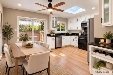 Kitchen - 1009 Paraiso Ave, Spring Valley, CA 91977 photo 2 of 7