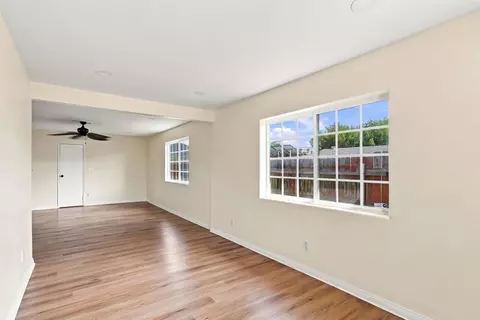 Living - 1009 Paraiso Ave, Spring Valley, CA 91977 photo 3 of 6