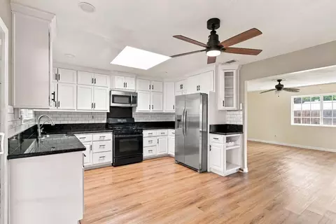 Kitchen - 1009 Paraiso Ave, Spring Valley, CA 91977 photo 7 of 7