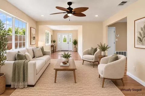 Living - 1009 Paraiso Ave, Spring Valley, CA 91977 photo 2 of 6