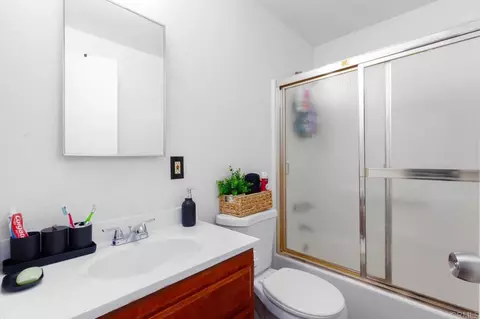 Bath - 8878 Sabina Ave, Hesperia, CA 92345 photo 1 of 1