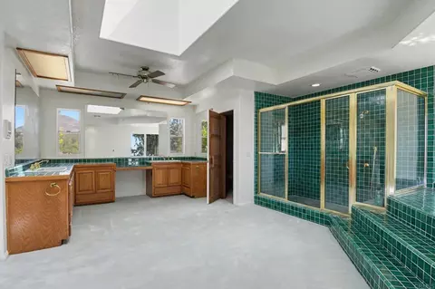 Bath - 2567 Starkey Way, Alpine, CA 91901 photo 1 of 2