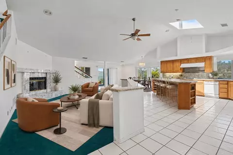Living - 2567 Starkey Way, Alpine, CA 91901 photo 5 of 6