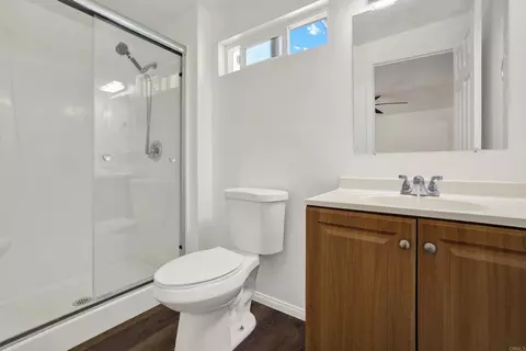 Bath - 1336 Peach Ave, El Cajon, CA 92021 photo 2 of 3