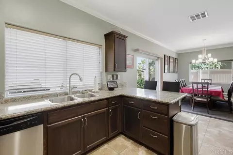 Kitchen - 8941 N Magnolia Ave, Santee, CA 92071 photo 4 of 5
