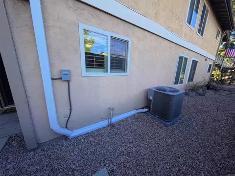 Exterior - 289 Stage Coach Rd, Oceanside, CA 92057 photo 2 of 5