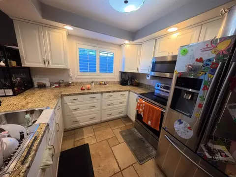Kitchen - 289 Stage Coach Rd, Oceanside, CA 92057 photo 1 of 2