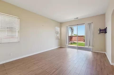 Living - 1757 Clover Tree Ct, Chula Vista, CA 91913 photo 7 of 8