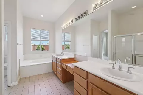 Bath - 1757 Clover Tree Ct, Chula Vista, CA 91913 photo 2 of 3