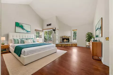 Bedroom - 14692 Sunrise Canyon Rd, Poway, CA 92064 photo 1 of 8