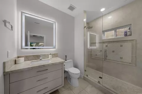 Bath - 13410 Farraday Ridge Dr, Jamul, CA 91935 photo 4 of 5