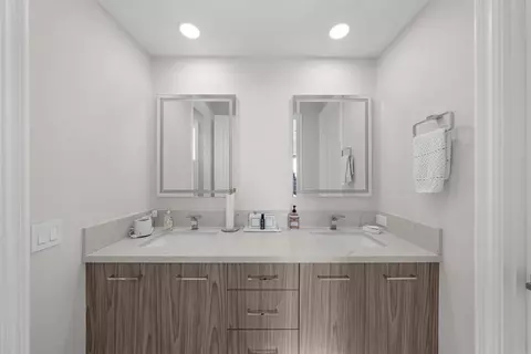 Bath - 13410 Farraday Ridge Dr, Jamul, CA 91935 photo 3 of 5