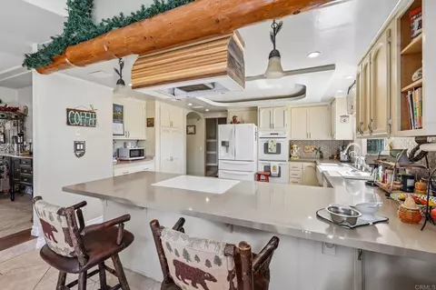 Kitchen - 3129 Via Viejas, Alpine, CA 91901 photo 3 of 6