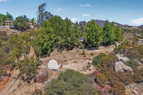 View/Area - 3129 Via Viejas, Alpine, CA 91901 photo 4 of 7