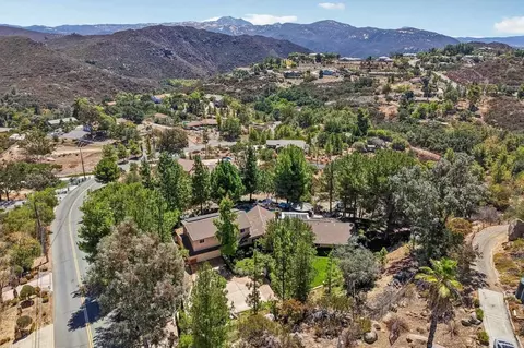 View/Area - 3129 Via Viejas, Alpine, CA 91901 photo 3 of 7