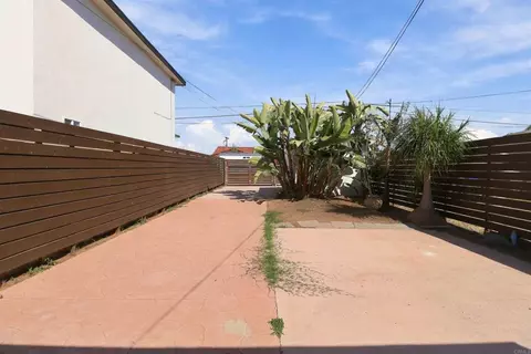 Exterior - 577 Florence St, Imperial Beach, CA 91932 photo 5 of 8