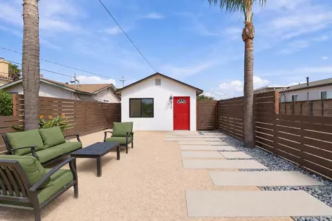 Exterior - 577 Florence St, Imperial Beach, CA 91932 photo 4 of 8